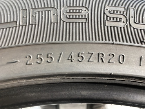 255 45 20 NOKIAN ZLINE SUV