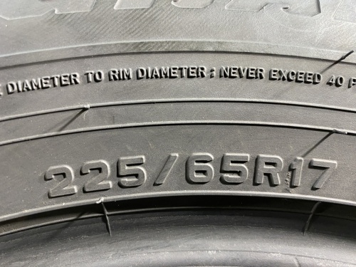 225 65 17 DUNLOP GRANDTREK PT3