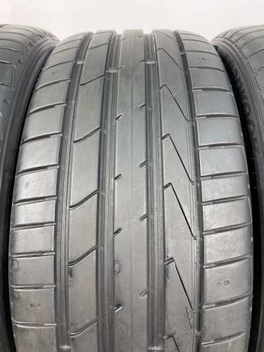 235 40 19 HANKOOK VENTUS S1 EVO 2 K117