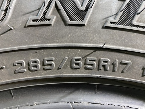 285 65 17 DUNLOP GRANDTREK AT22