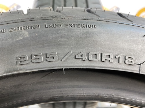 255 40 18 GOODYEAR EFFICIENTGRIP RFT