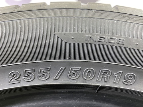 255 50 19 YOKOHAMA W.DRIVE