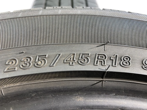 235 45 18 YOKOHAMA AVID ASCEND LX